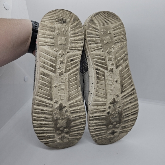 Hey Dude Wendy jungle gray snake print women's 6 or youth 5 - Picture 5 of 9